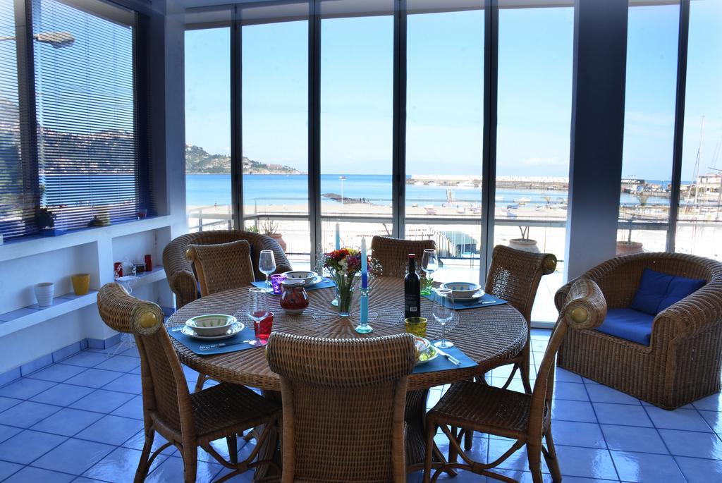 Terrazza Sul Mare Giardini Naxos Exterior foto