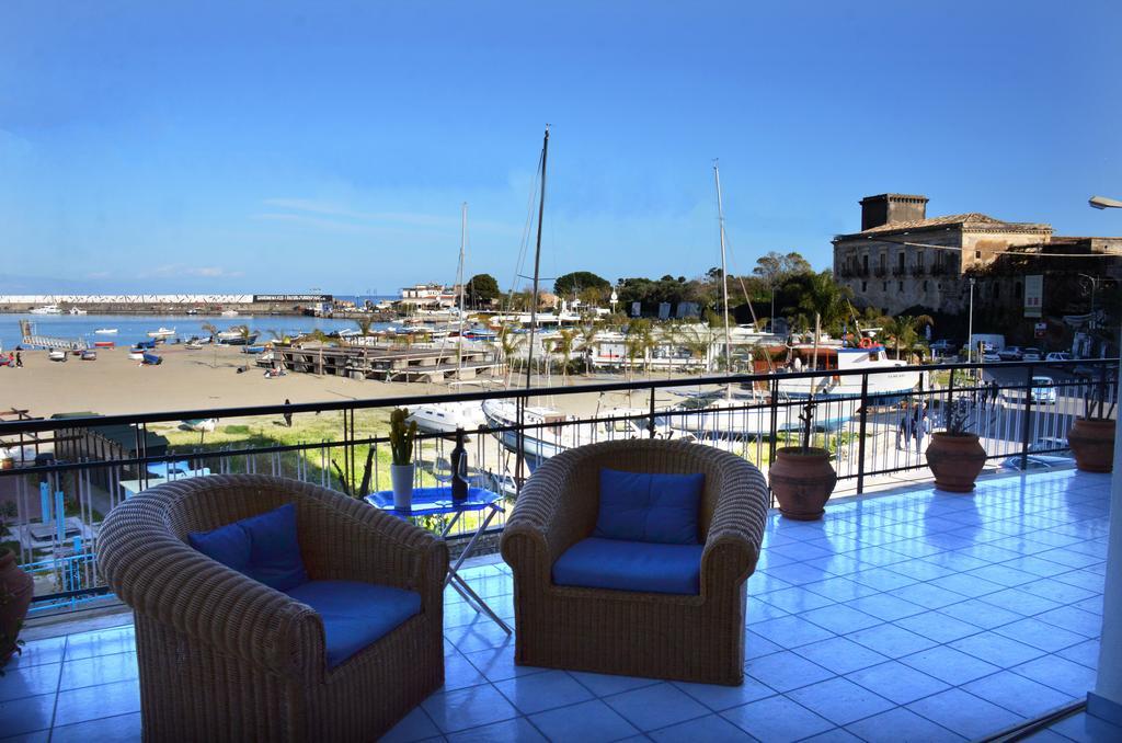 Terrazza Sul Mare Giardini Naxos Exterior foto