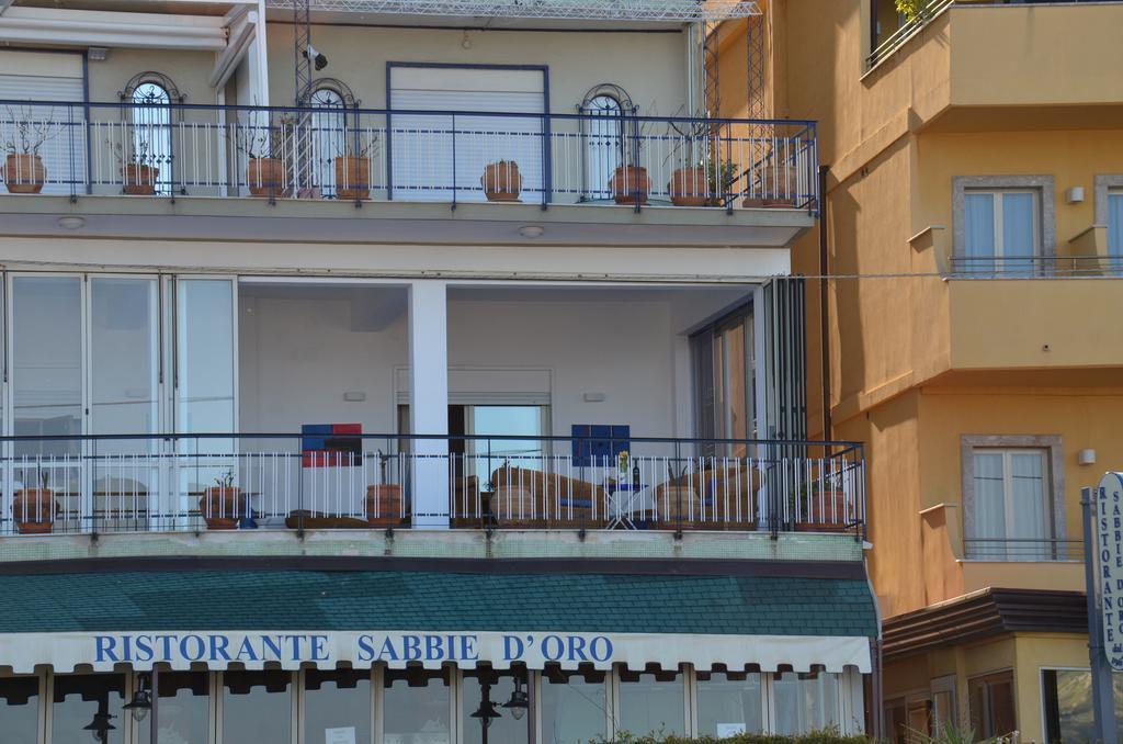 Terrazza Sul Mare Giardini Naxos Exterior foto